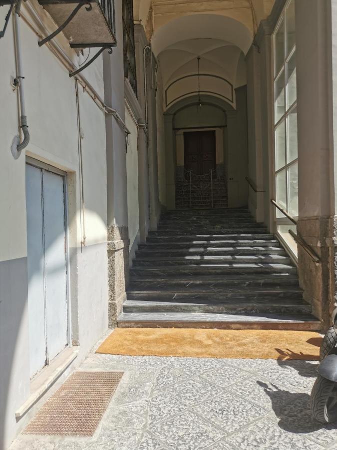 Ferienwohnung Napoli Centro Chiaia Exterior foto